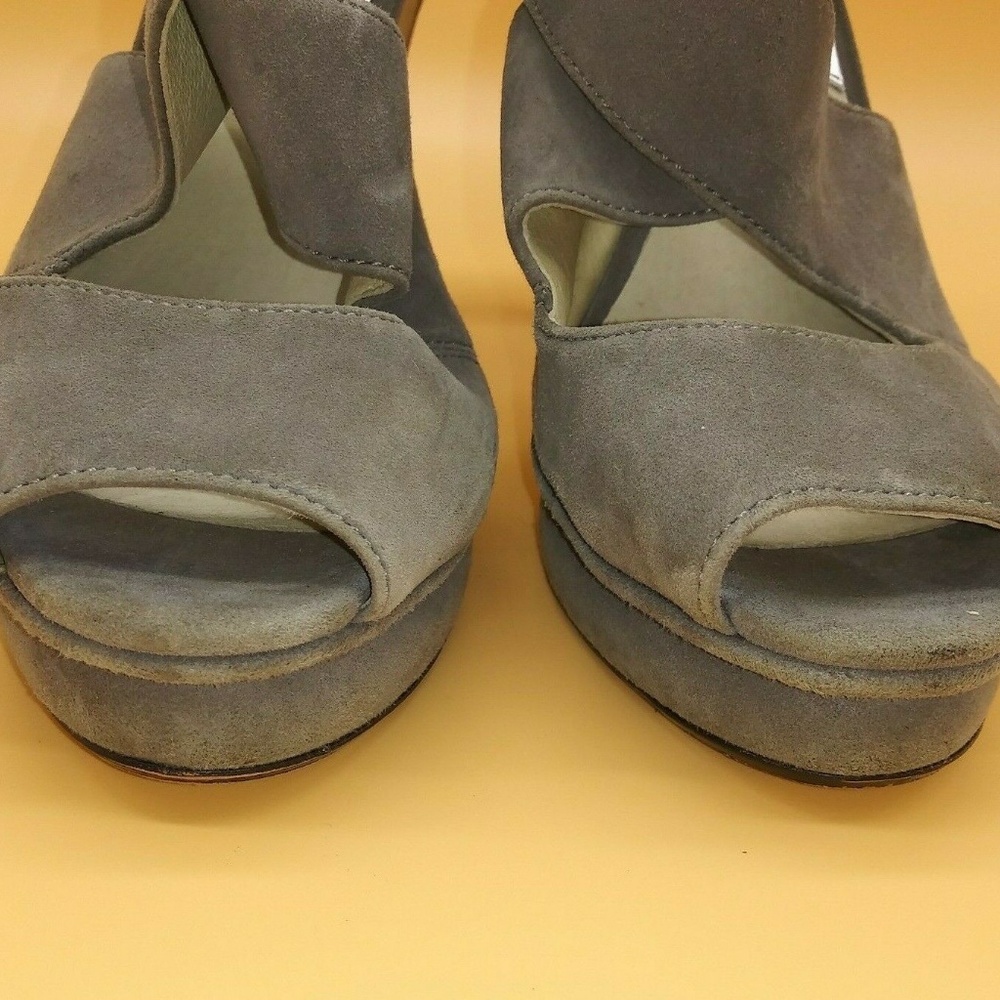 Michael Kors Gray Suede Peep Toe Pump Womens 7.5 M - Picture 7 of 8